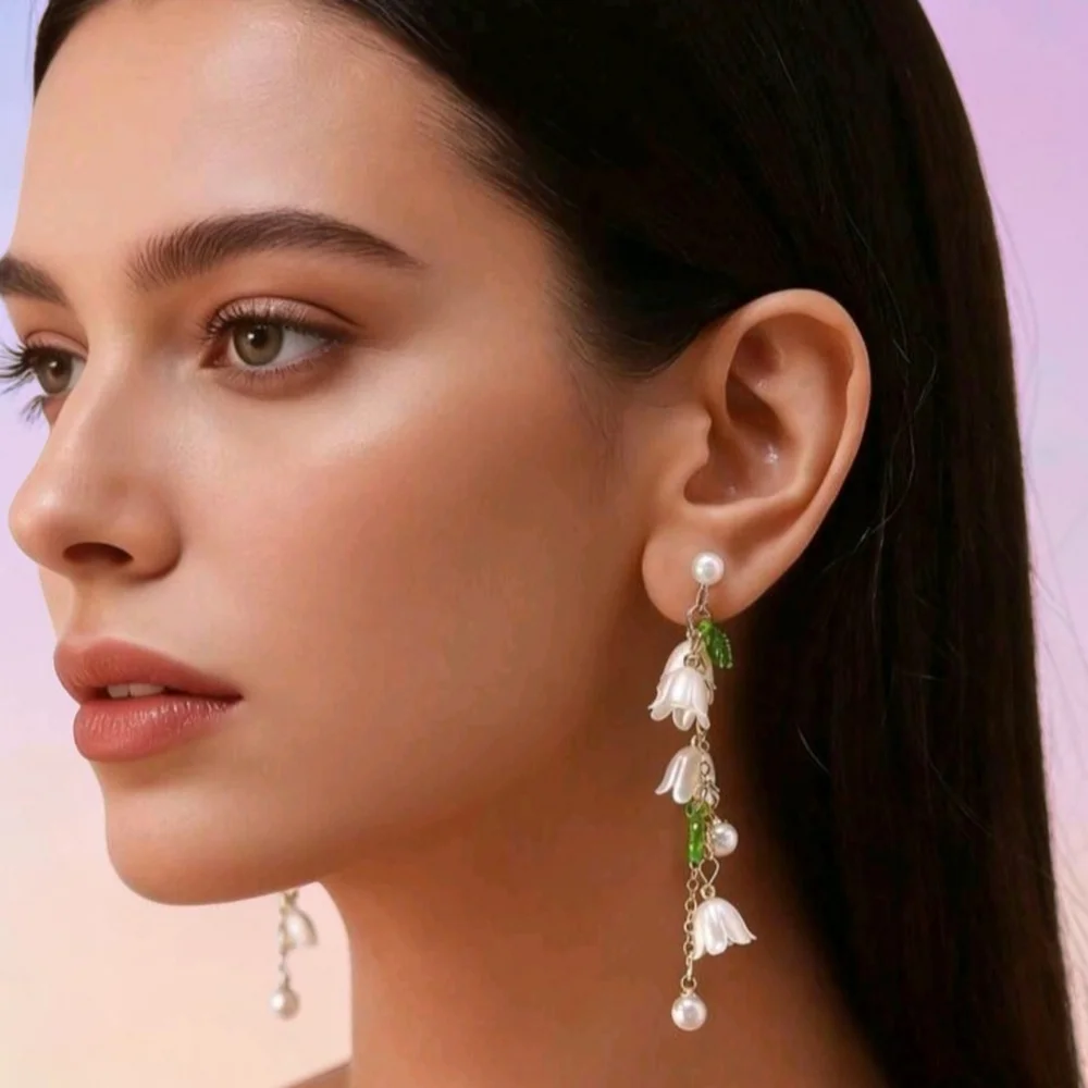 Exquisite Lily Of Valley‎ Design Earrings Elegant Style Resin Silver Plated